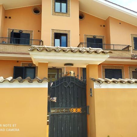 Casa Vacanza Indaco Fiumicino Ngoại thất bức ảnh