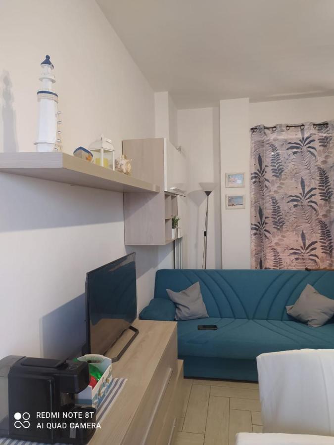 Casa Vacanza Indaco Fiumicino Ngoại thất bức ảnh